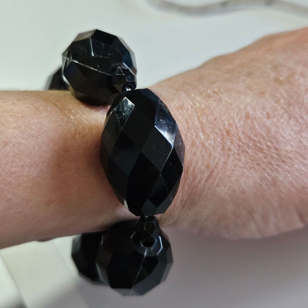 Black Faceted Chunky Bead Bracelet 7.25"